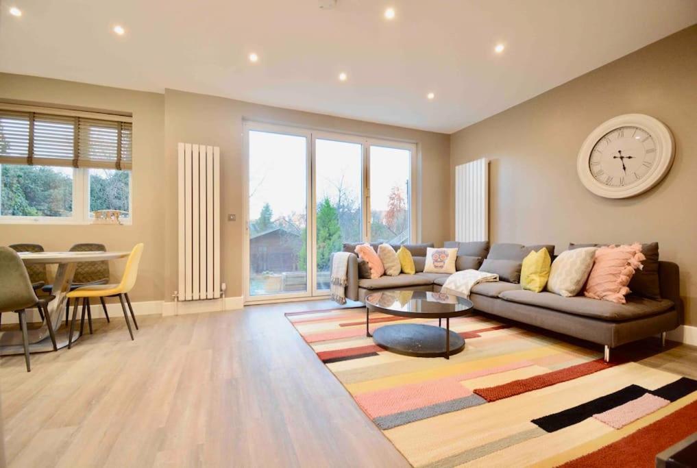 Luxury Garden Flat Apartamento
