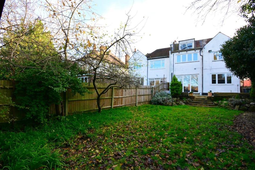 Luxury Garden Flat Apartamento Londres